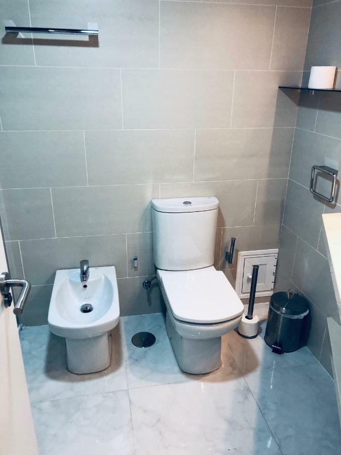 Pisos Con Piscina De Temporada Corta Estancia 마드리드 외부 사진